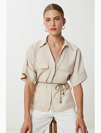 Bonita camisa de corte largo com cordão e detalhe de viés. Istanbul