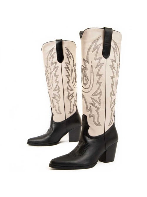 Bota Com Salto Material Sintético E Têxtil Montevita - Kiabi Bota Com Salto Material Sintético E Têxtil Montevita - Kiabi