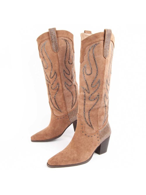 Bota Com Salto Material Sintético E Têxtil Montevita - Kiabi Bota Com Salto Material Sintético E Têxtil Montevita - Kiabi