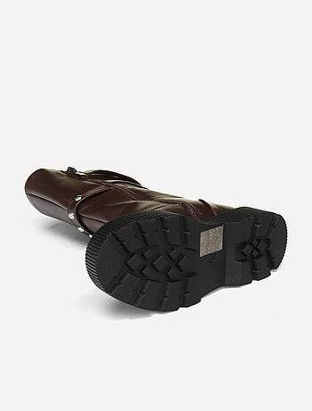 Botas alça cruzada