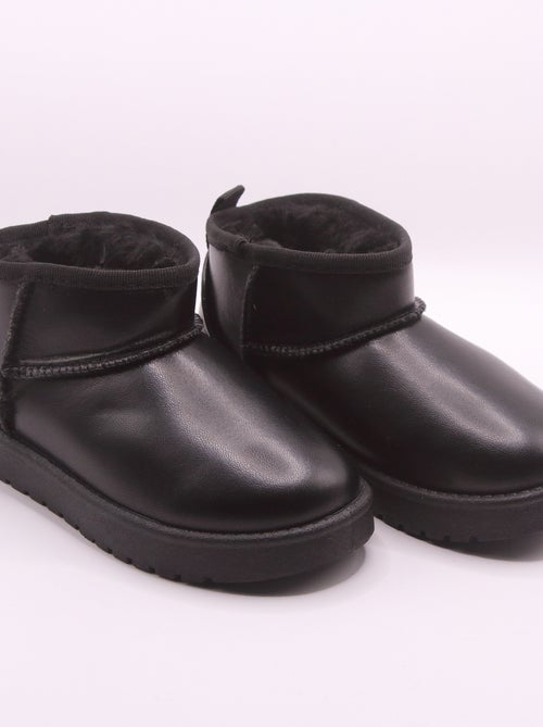Botas alça cruzada - Kiabi Botas alça cruzada - Kiabi