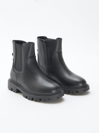 Botas altas ajustadas