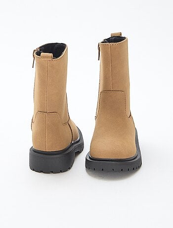 Botas altas com zíper