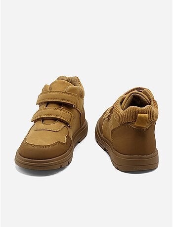 Botas com dois velcros