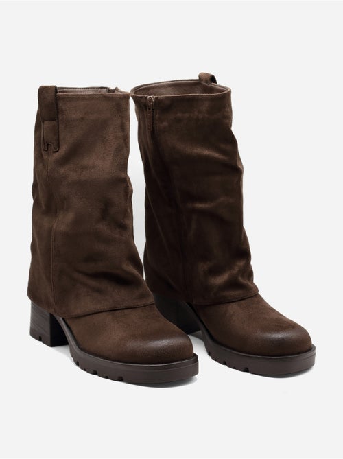 Botas com efeito de camurça - Kiabi Botas com efeito de camurça - Kiabi
