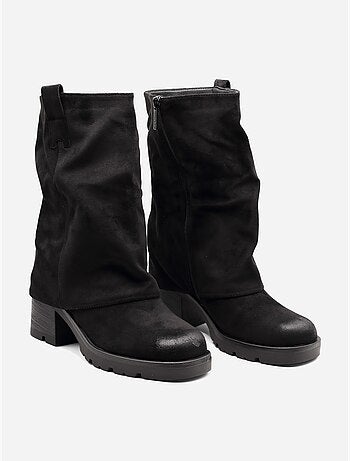 Botas com efeito de camurça