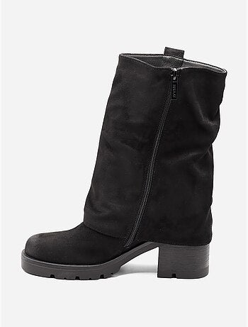 Botas com efeito de camurça