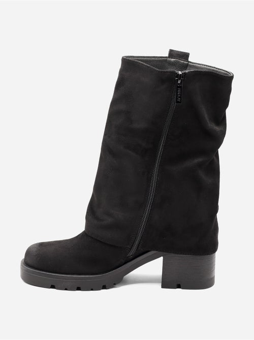 Botas com efeito de camurça - Kiabi Botas com efeito de camurça - Kiabi