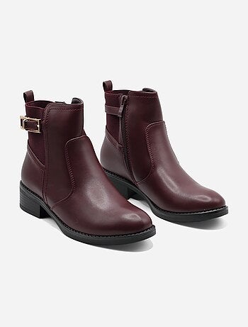 Botas com fecho