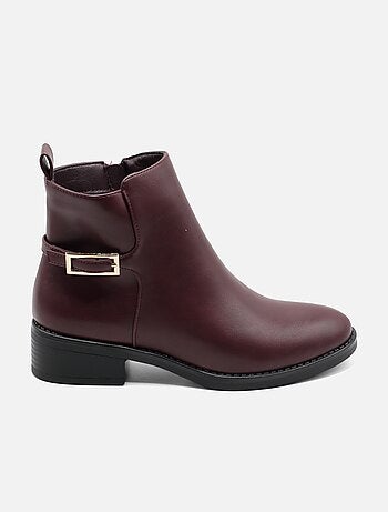 Botas com fecho