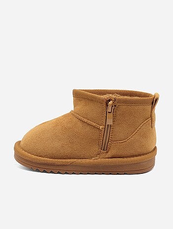 Botas com fecho
