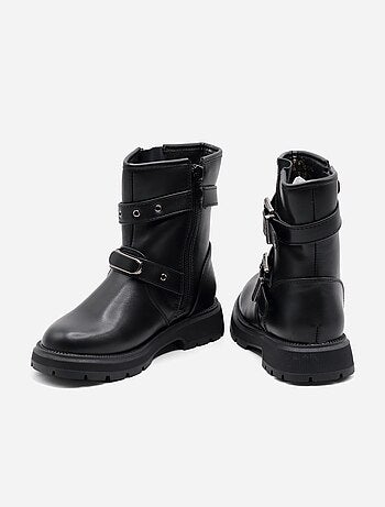 Botas com fecho de correr