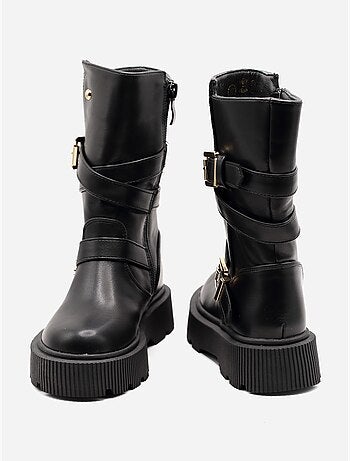 Botas com fecho de correr