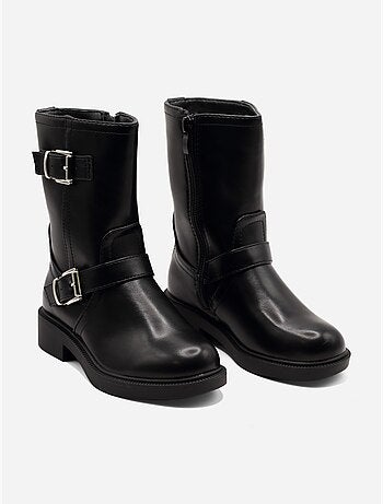 Botas com fecho de correr