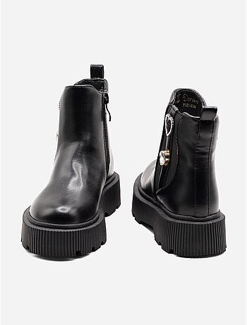 Botas com fecho de correr