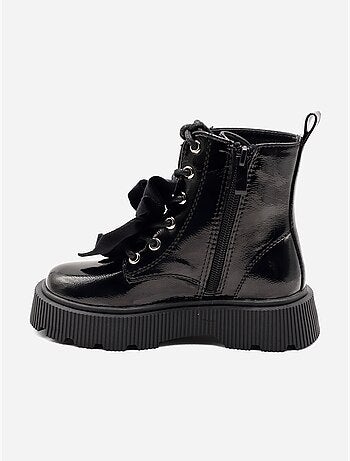 Botas com fecho de correr