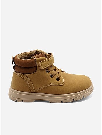 Botas com fecho de velcro