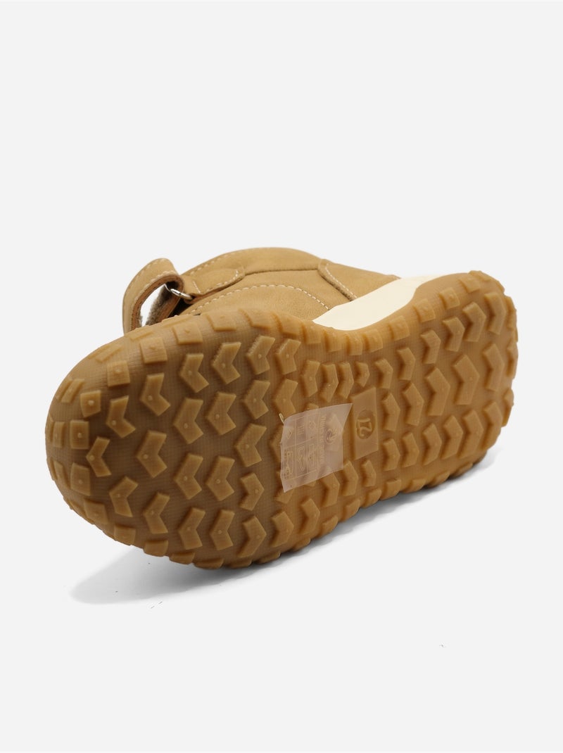 Botas com fecho de velcro Camelo - Kiabi