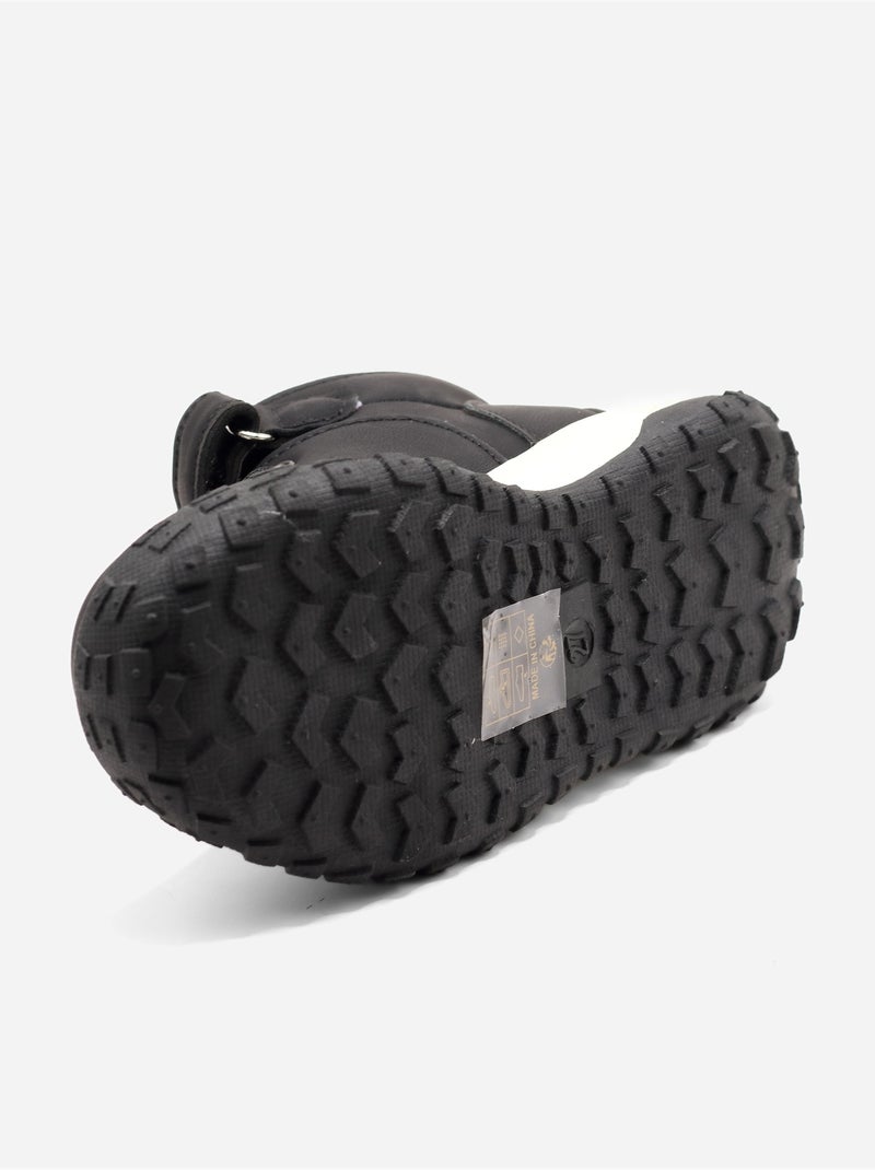 Botas com fecho de velcro Preto - Kiabi