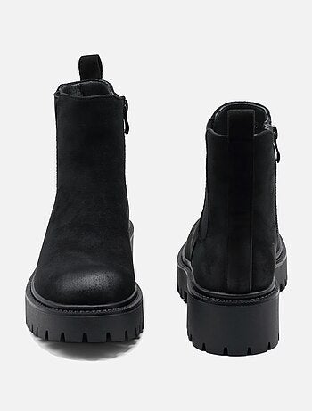 Botas com fecho