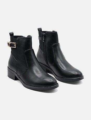 Botas com fecho