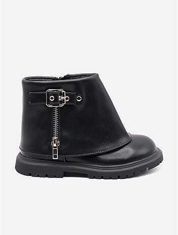 Botas com fecho