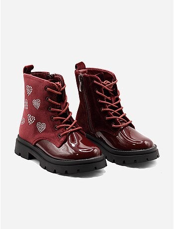 Botas com padrões