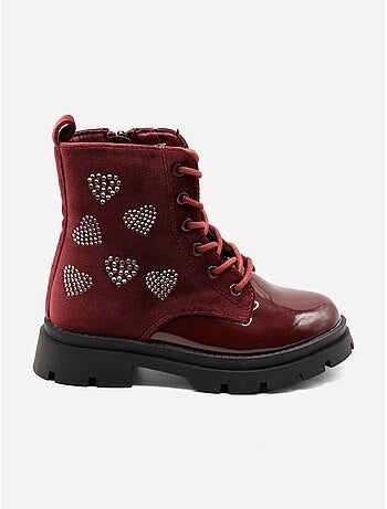 Botas com padrões