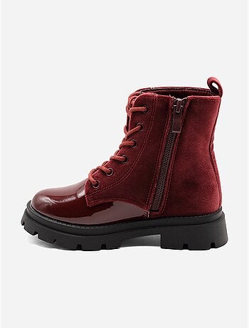 Botas com padrões