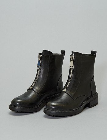 Botas com pormenor com fecho - Kiabi