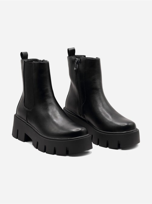 Botas com sola dentada - Kiabi Botas com sola dentada - Kiabi