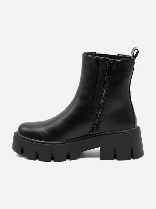 Botas com sola dentada - Kiabi Botas com sola dentada - Kiabi