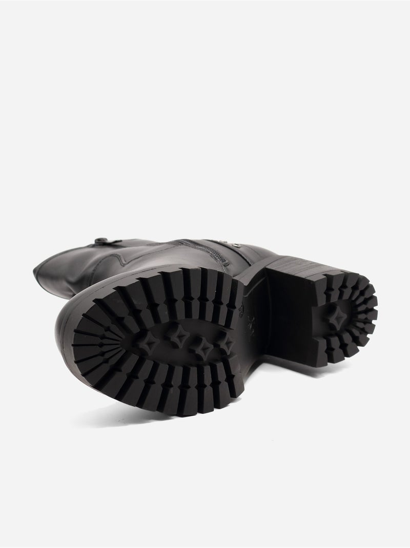 Botas com sola dentada Preto - Kiabi