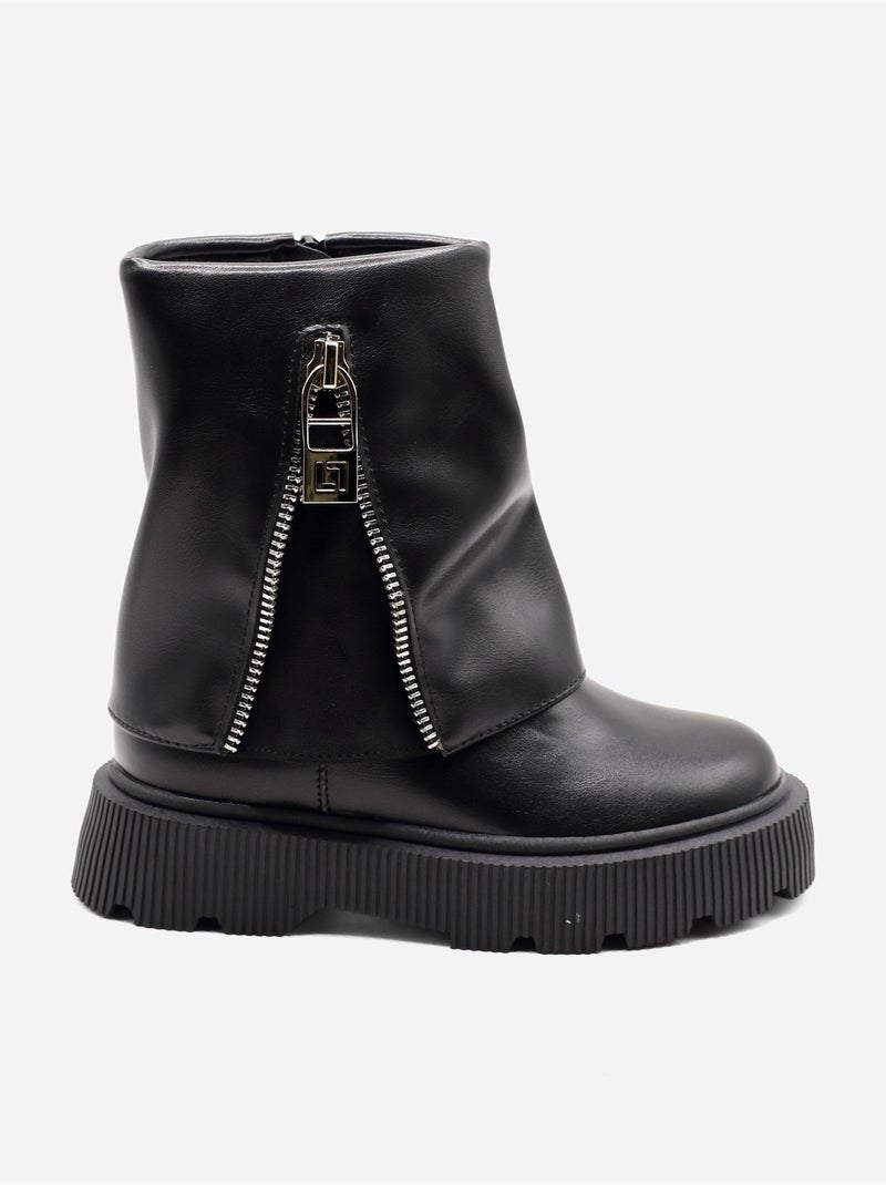 Botas com sola dentada Preto - Kiabi