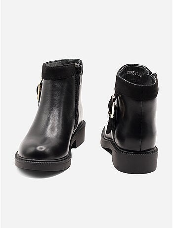 Botas com tira