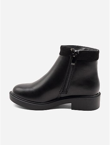Botas com tira