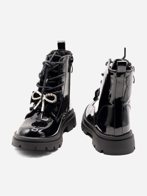 Botas com um laço decorativo - Kiabi Botas com um laço decorativo - Kiabi