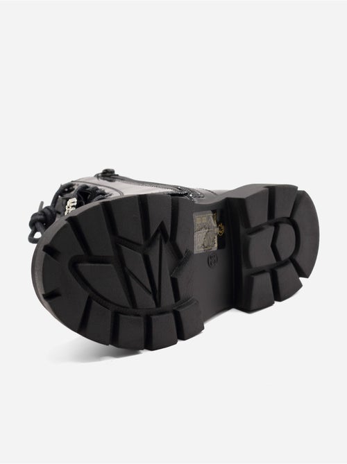 Botas com um laço decorativo - Kiabi Botas com um laço decorativo - Kiabi