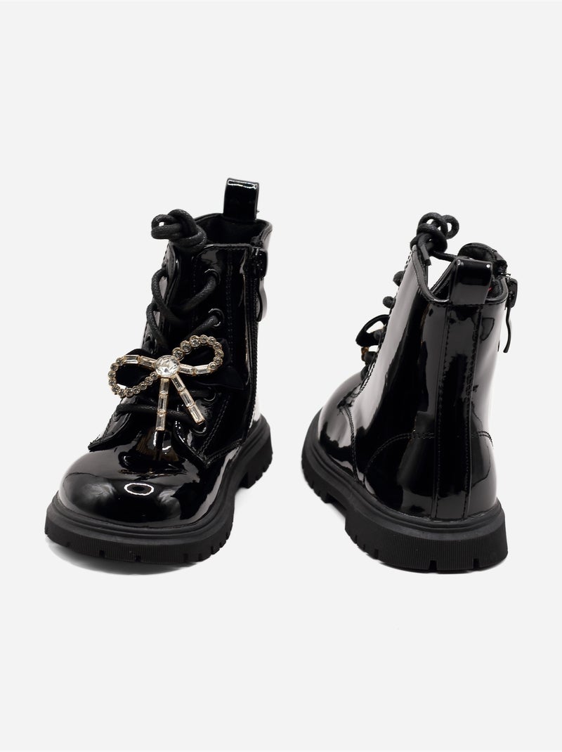 Botas com um laço decorativo Preto - Kiabi