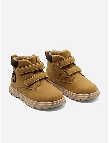 Botas com velcro