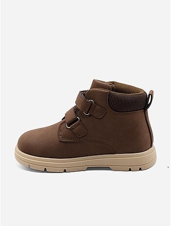 Botas com velcro