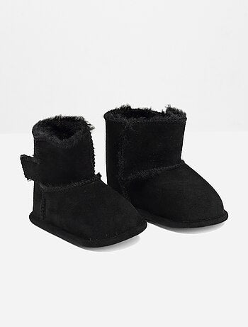 Botas com velcro