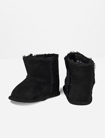 Botas com velcro