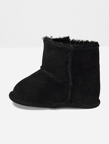 Botas com velcro