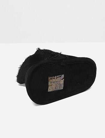 Botas com velcro