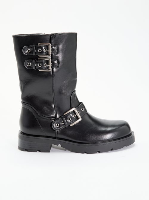 Botas de cano alto em imitação de pele com tira decorativa - Kiabi Botas de cano alto em imitação de pele com tira decorativa - Kiabi