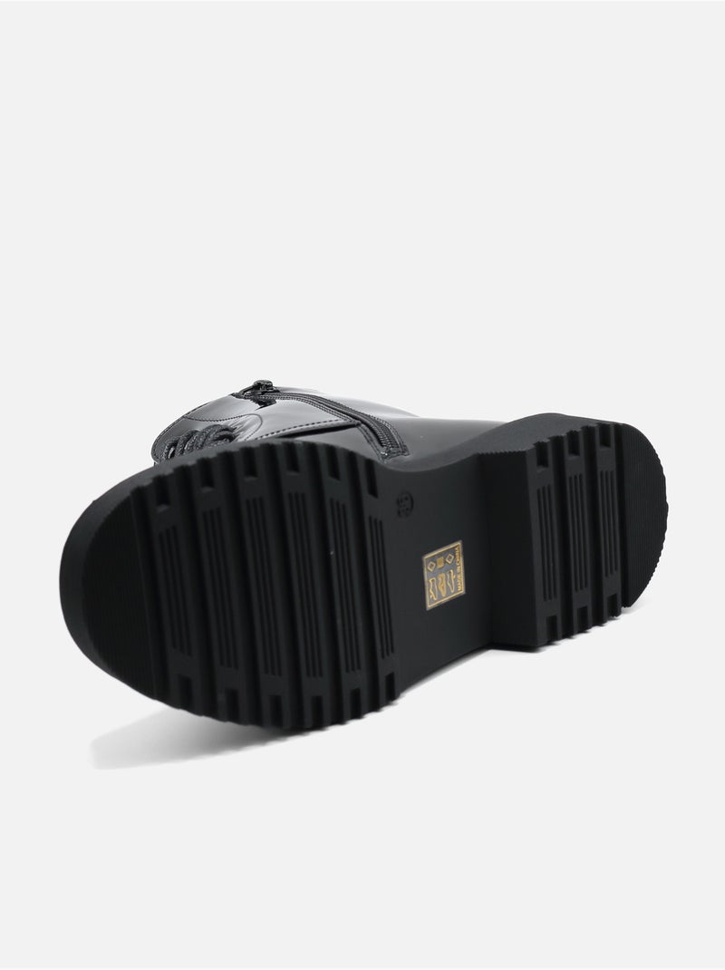 Botas de cano curto com atacadores Preto Preto - Kiabi