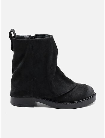 Botas de cano curto com vira
