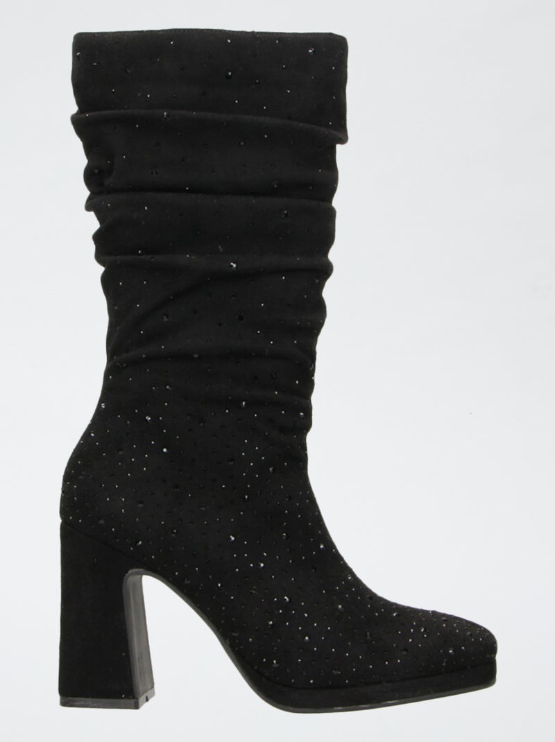 Botas de cano médio em camurça com efeito plissado Preto - Kiabi