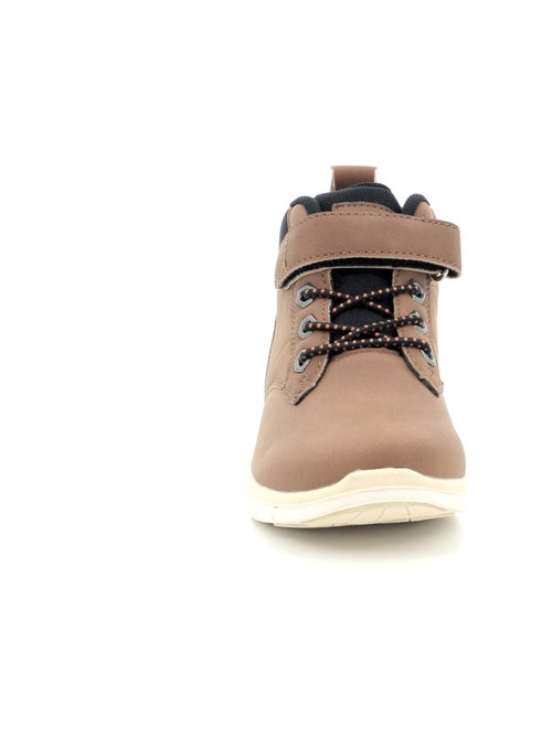 Botas de Menino Camel Umbro Nelda com Velcro - Kiabi Botas de Menino Camel Umbro Nelda com Velcro - Kiabi